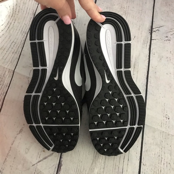 NIKE Air Zoom Black & White Sneakers - Picture 7 of 7